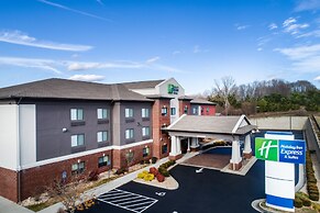 Holiday Inn Express Hotel & Suites Rocky Mount by IHG