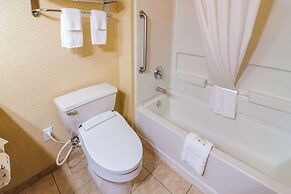 Quality Inn & Suites Sequim at Olympic National Park