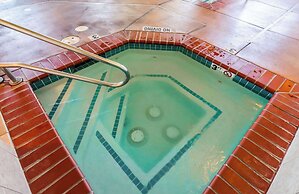 Quality Inn & Suites Sequim at Olympic National Park