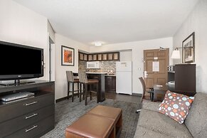 Staybridge Suites Wilmington-Newark by IHG