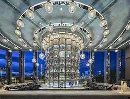 Four Seasons Hotel Hong Kong