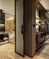 Four Seasons Hotel Hong Kong