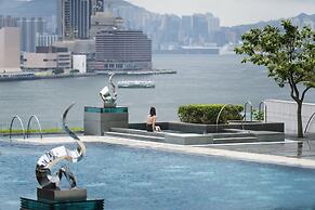 Four Seasons Hotel Hong Kong