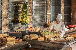 Four Seasons Hotel Hong Kong