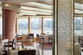 Four Seasons Hotel Hong Kong