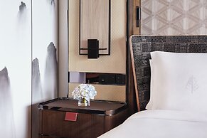 Four Seasons Hotel Hong Kong