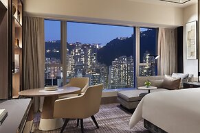 Four Seasons Hotel Hong Kong