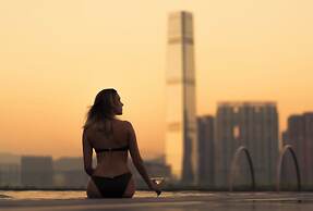 Four Seasons Hotel Hong Kong