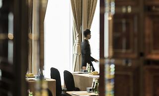 Four Seasons Hotel Hong Kong