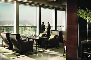 Four Seasons Hotel Hong Kong