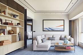 Four Seasons Hotel Hong Kong