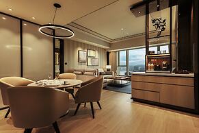 Four Seasons Hotel Hong Kong
