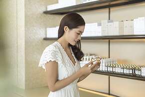 Four Seasons Hotel Hong Kong