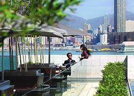 Four Seasons Hotel Hong Kong