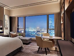 Four Seasons Hotel Hong Kong