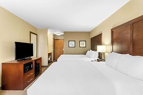 Comfort Inn & Suites Near University of Wyoming