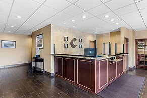 Comfort Inn & Suites Near University of Wyoming