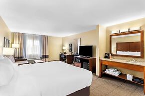 Comfort Inn & Suites Near University of Wyoming