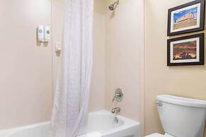 Comfort Inn & Suites Near University of Wyoming