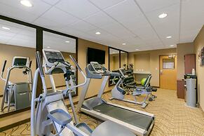 Comfort Inn & Suites Near University of Wyoming