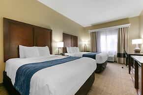 Comfort Inn & Suites Near University of Wyoming