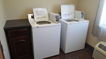 Comfort Inn & Suites Near University of Wyoming