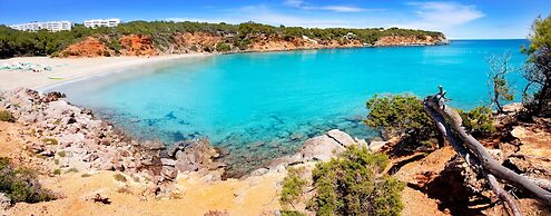 Cala Llenya Resort Ibiza