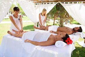 Cala Llenya Resort Ibiza