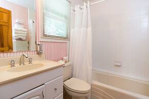 Highland Lake Inn & Resort