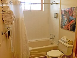 Highland Lake Inn & Resort