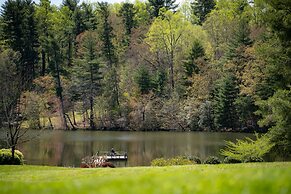 Highland Lake Inn & Resort