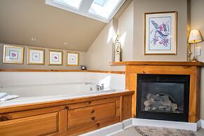 Highland Lake Inn & Resort