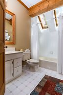 Highland Lake Inn & Resort