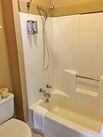 Highland Lake Inn & Resort