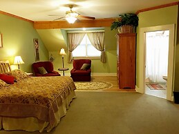 Highland Lake Inn & Resort