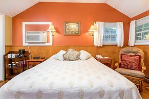 Highland Lake Inn & Resort