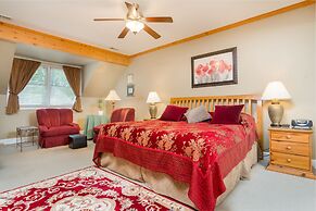 Highland Lake Inn & Resort