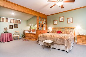 Highland Lake Inn & Resort