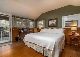 Highland Lake Inn & Resort