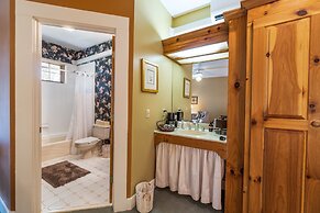 Highland Lake Inn & Resort