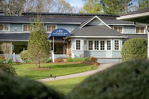 Highland Lake Inn & Resort