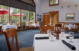 Highland Lake Inn & Resort