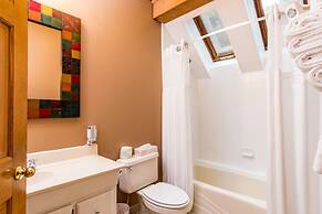 Highland Lake Inn & Resort