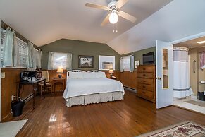 Highland Lake Inn & Resort