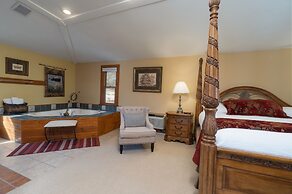 Highland Lake Inn & Resort