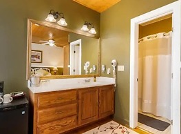 Highland Lake Inn & Resort