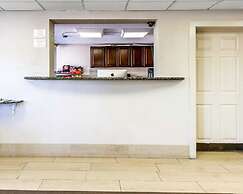 Econo Lodge And Suites Bricktown