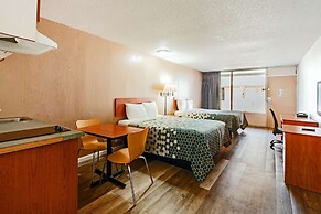 Econo Lodge And Suites Bricktown