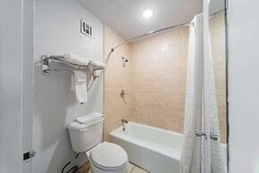Econo Lodge And Suites Bricktown