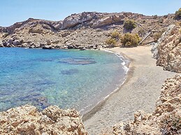 Mykonos Lolita, A Grecotel Resort To Live